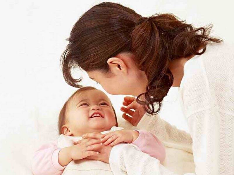 月嫂请几个月合适，家庭与母婴护理的权衡考量