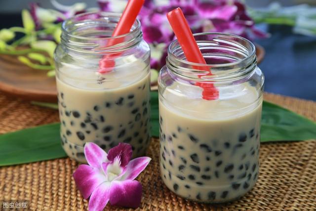 四季奶青奶茶，品味四季流转的美妙时光