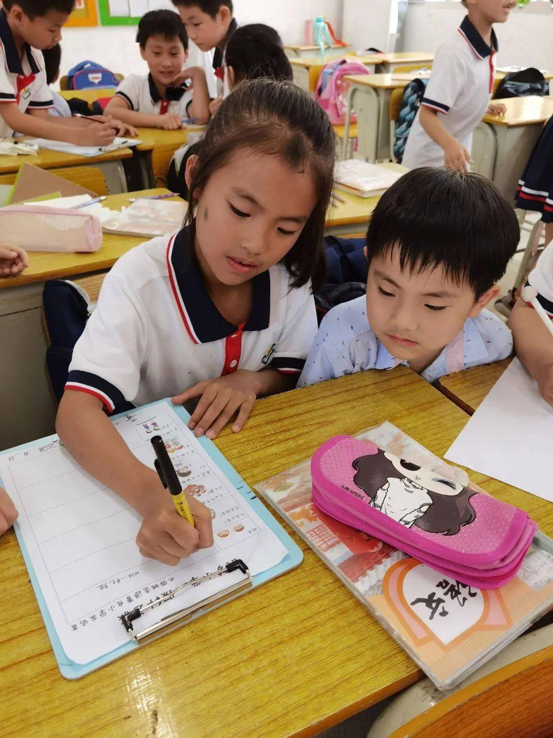 锐线锐梦想，探索下载世界的无限可能