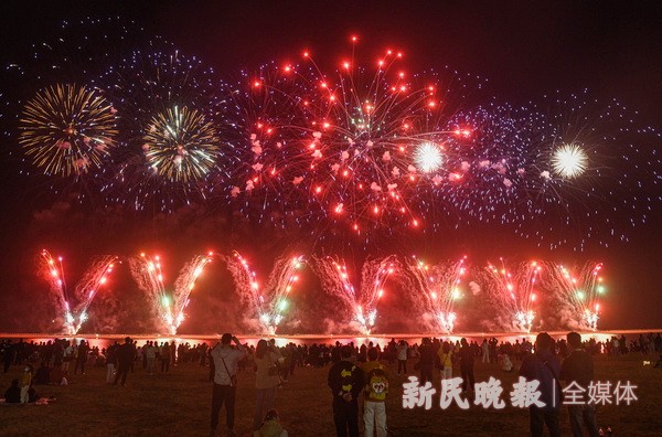 金山烟火盛宴，2020年的璀璨记忆