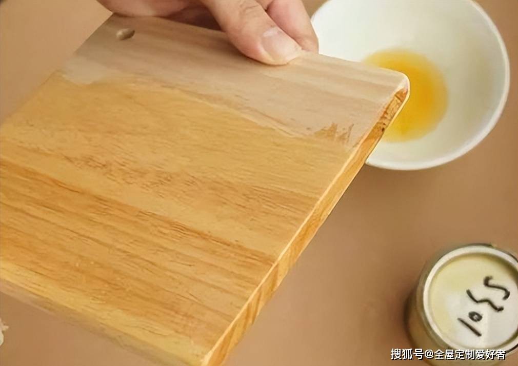 木材上蜂蜡的选择，哪种蜂蜡更适合？