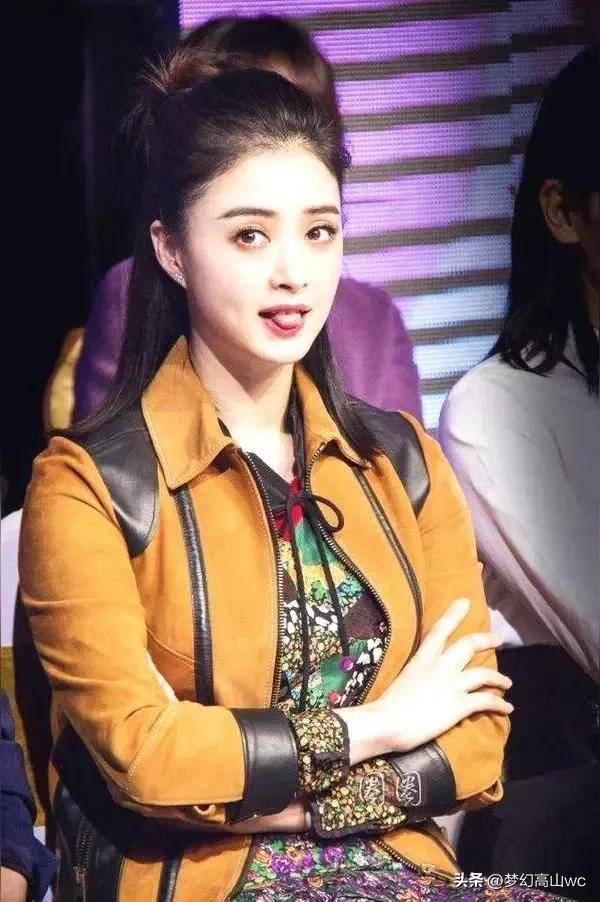 蒋欣参与过的综艺节目，展现多元才艺与独特魅力