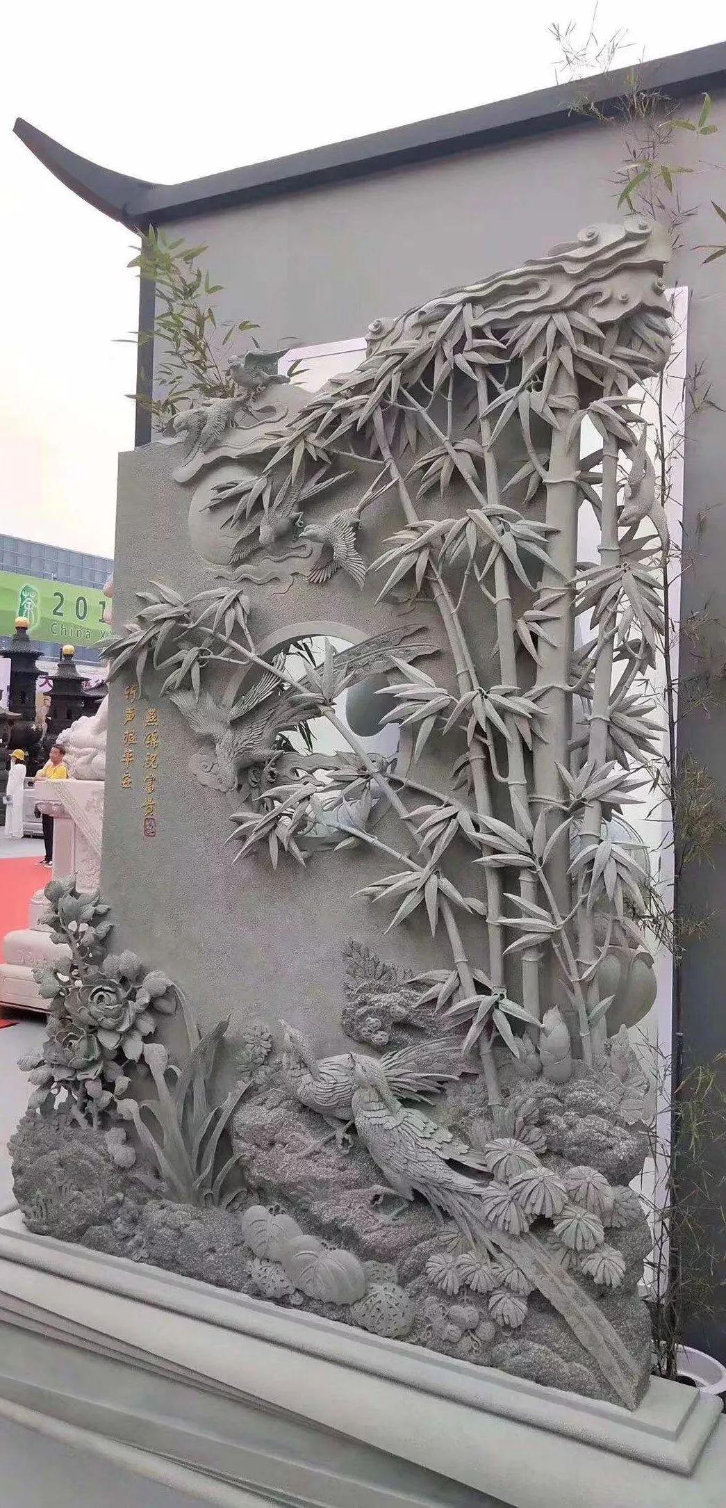 探索灰木纹大理石圆柱，材质之美与设计之韵