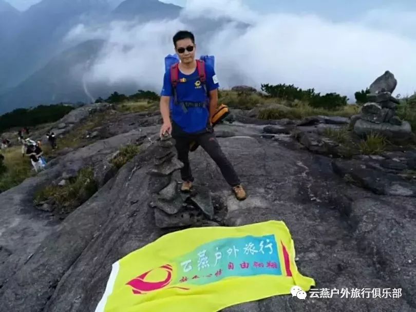 越野跑上坡，挑战与超越的旅程