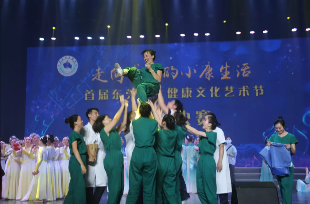 儿童医院陈昊专家，医术精湛，关爱儿童健康成长的典范