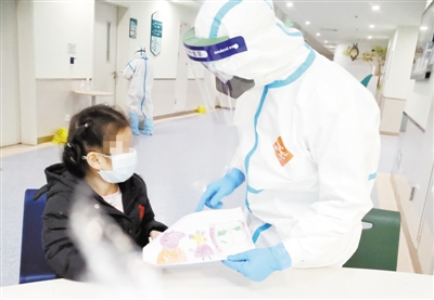儿儿科专家，守护儿童健康的白衣战士