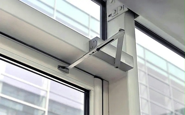 玻璃门自动闭门器，现代建筑中的理想选择
