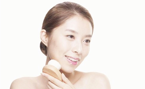 如何辨别拉奇爱美瞳真假