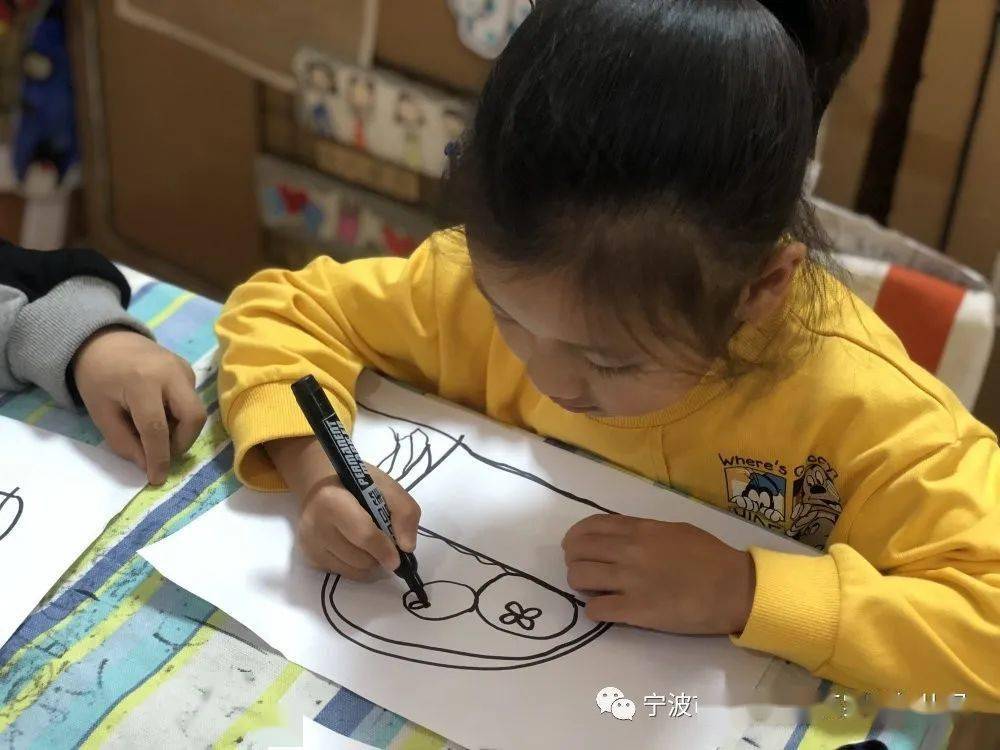 中班美术游戏观察，孩子们的艺术之旅