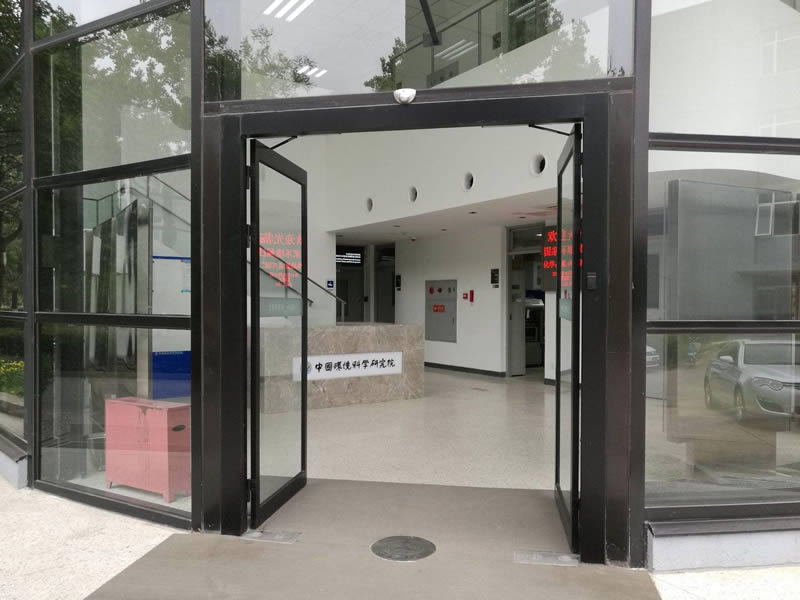 探索前沿科技，走进90度平开自动门的世界——一家专业厂家的深度解读