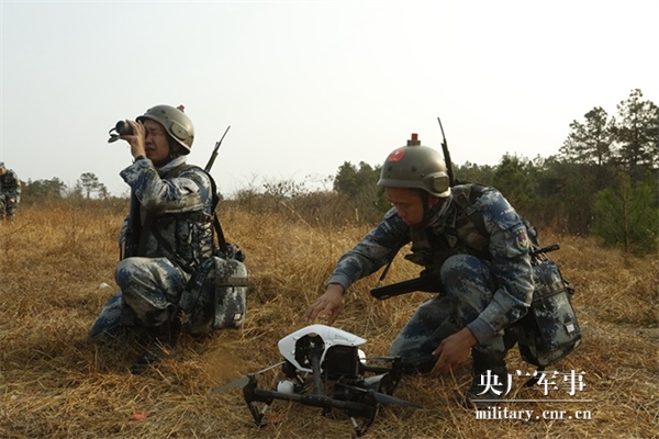 伞兵的高度，超越极限，挑战自我