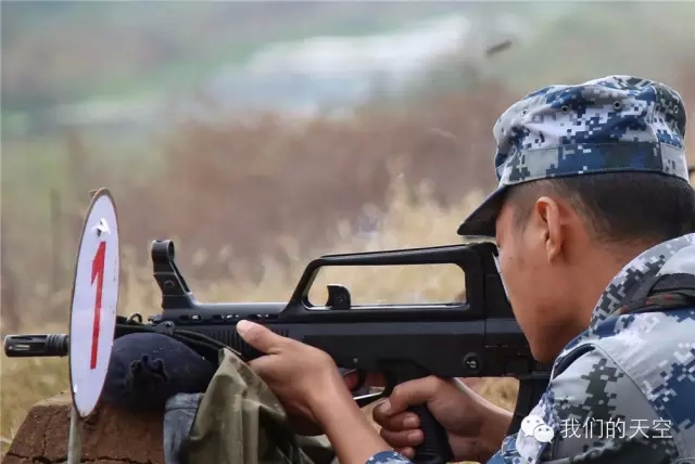 伞兵可以射击么，探讨伞兵的射击能力与实战应用