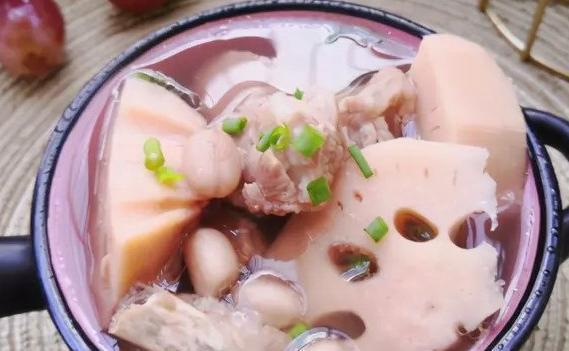蛋花藕汤，一道家常美食的烹饪与品味