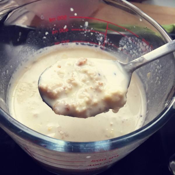 鸡蛋花泡麦片，美味与健康同在